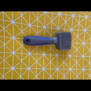 Cat brush